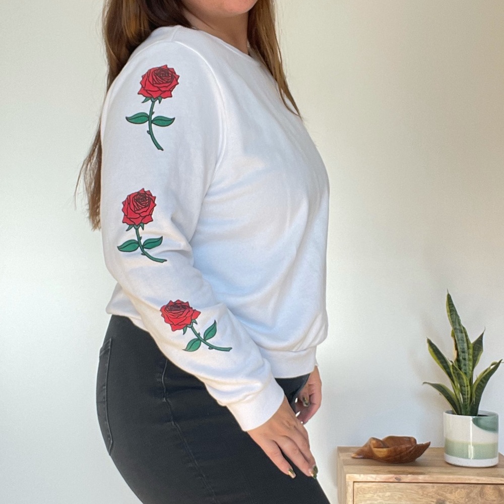 Forever 21 Rose Print Crew